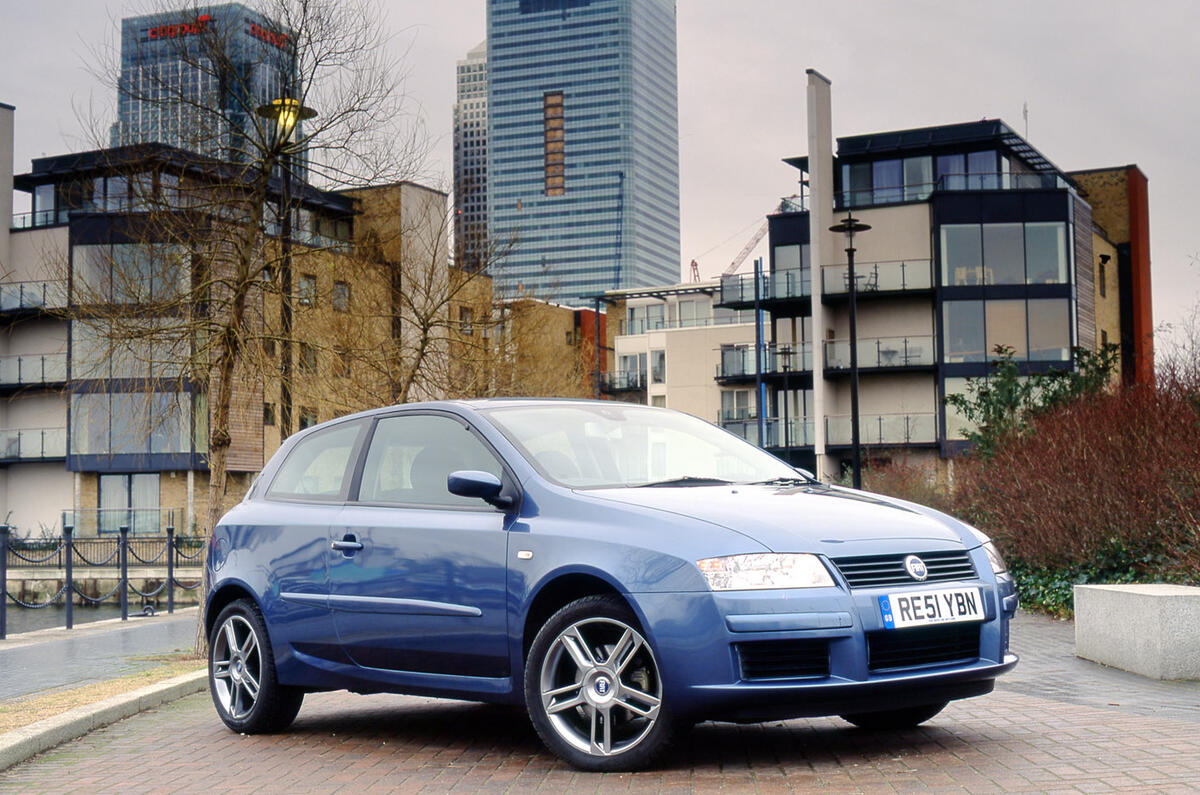 08 fiat stilo front quarter 08 fiat stilo front quarter