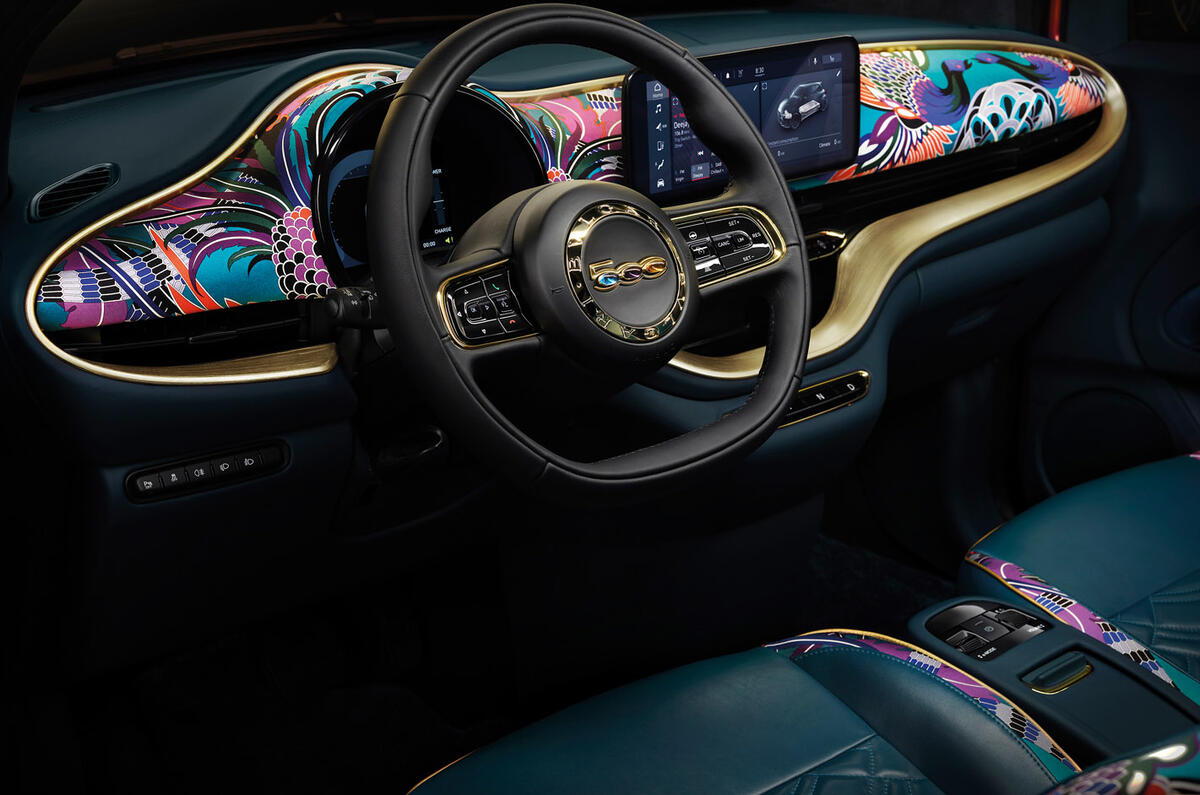 Fiat 500 Mai Troppo - interior