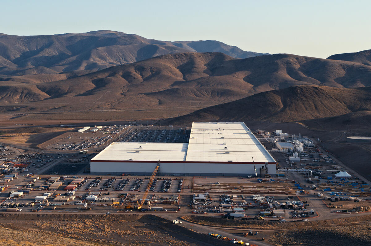 0x0 Giga Nevada 02
