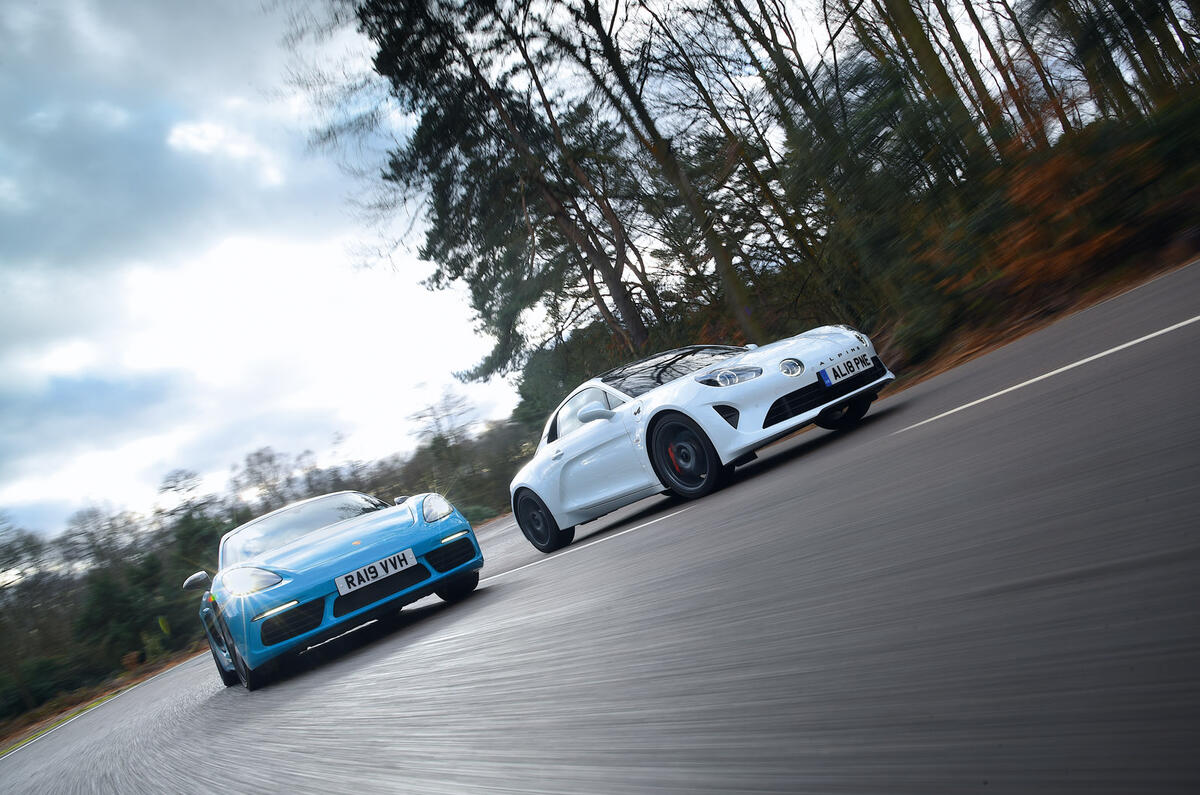 Alpine vs Porsche - hero front Alpine vs Porsche - hero front