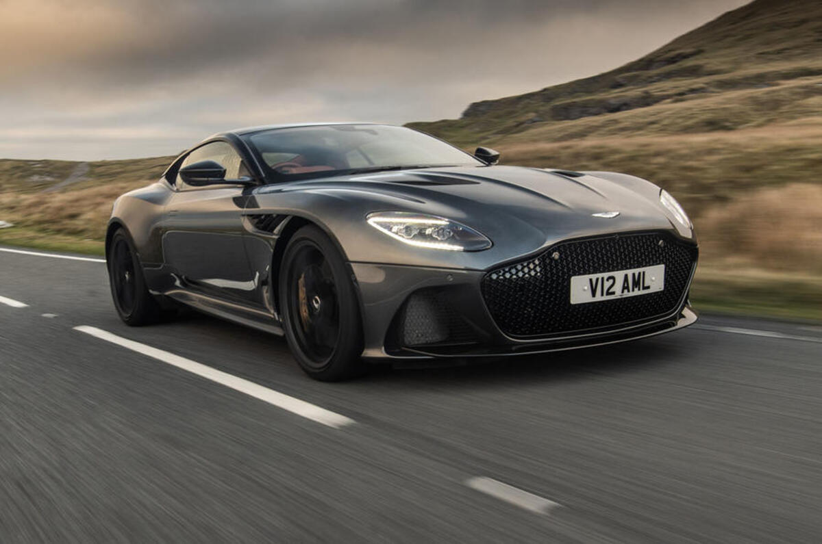 1 aston martin dbs superleggera 2018 rt hero front 1 aston martin dbs superleggera 2018 rt hero front