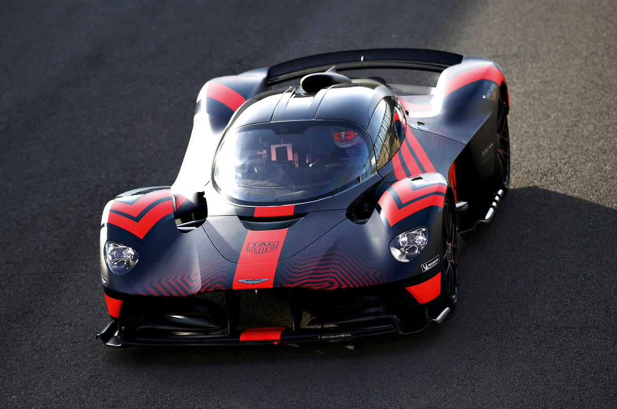 Aston Martin Valkyrie - hero front