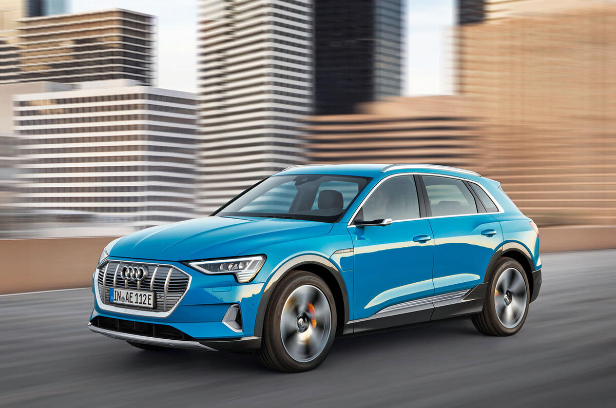 Audi E-tron 2019 official reveal action front