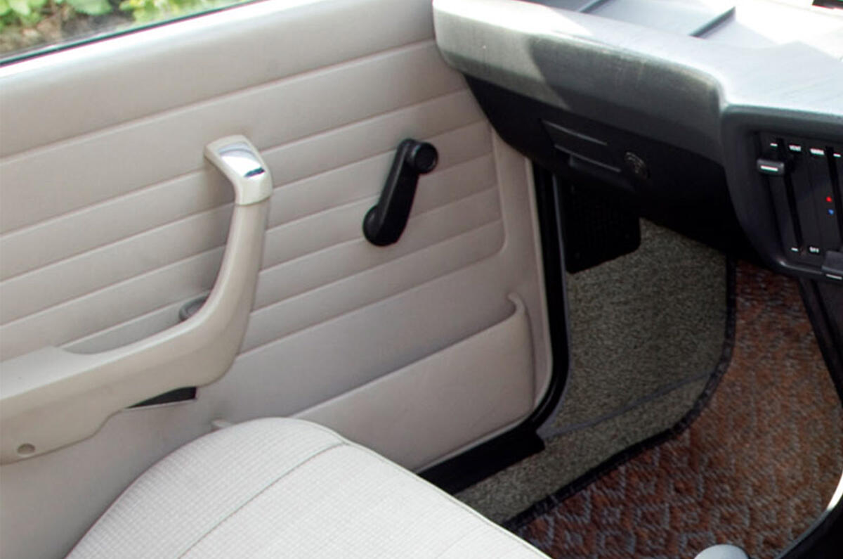 BMW 3 Series (E21) - interior BMW 3 Series (E21) - interior