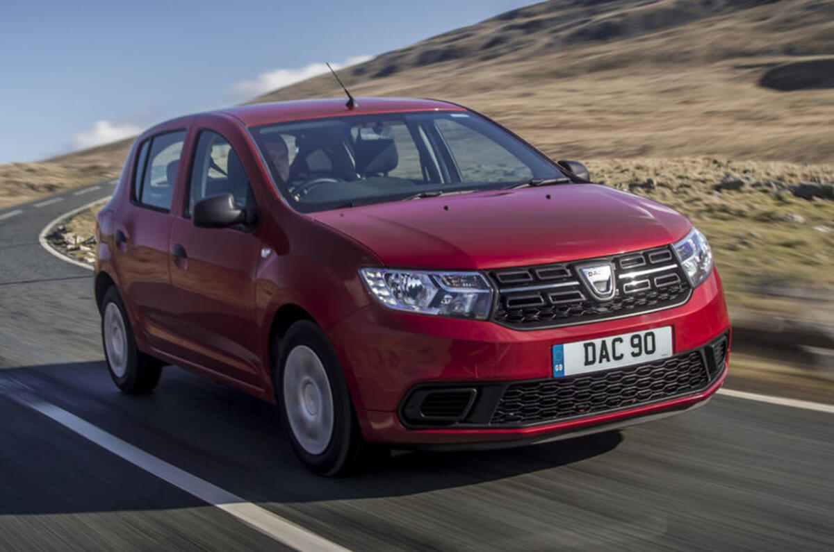 1 dacia sandero 2019 uk fd hero front