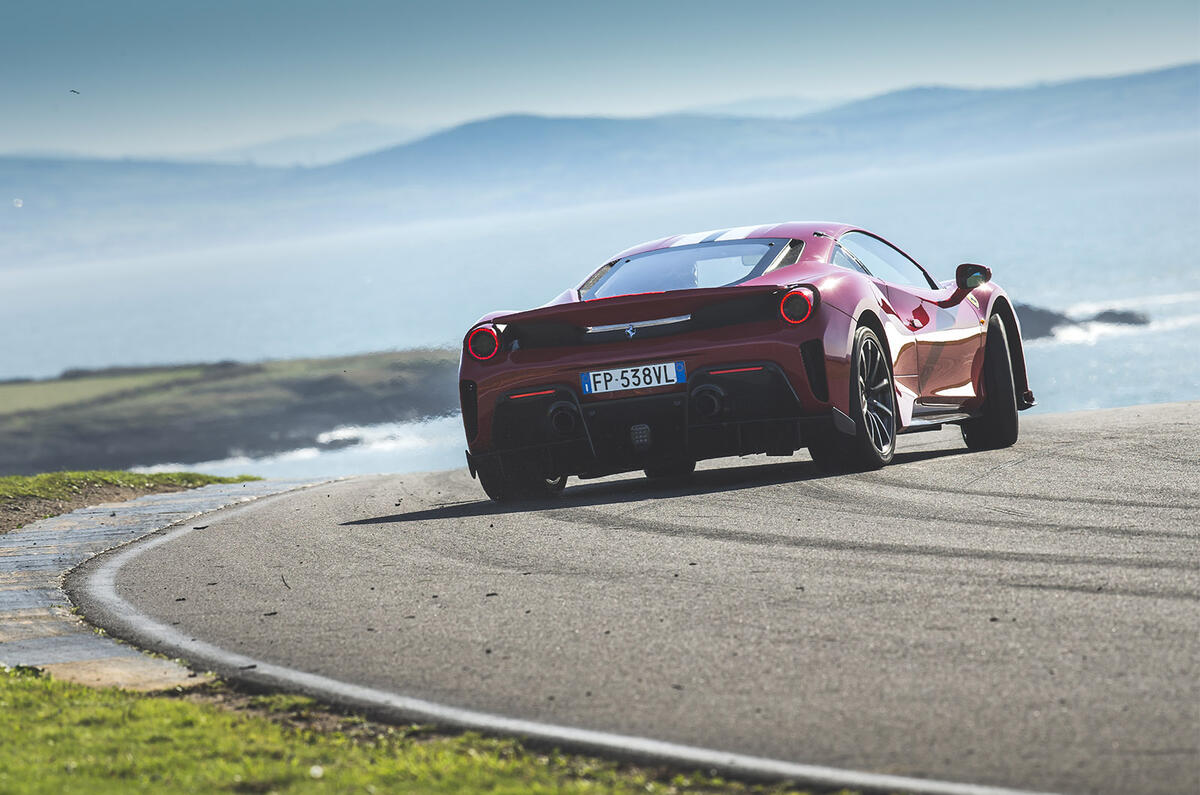 Ferrari 488 Pista