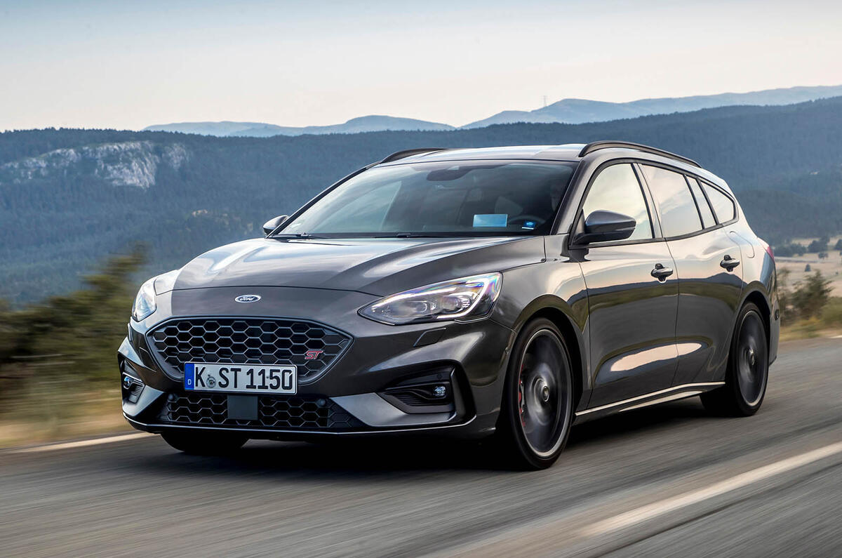 Ford Focus ST Estate 2.0 EcoBlue 2019 review | Autocar