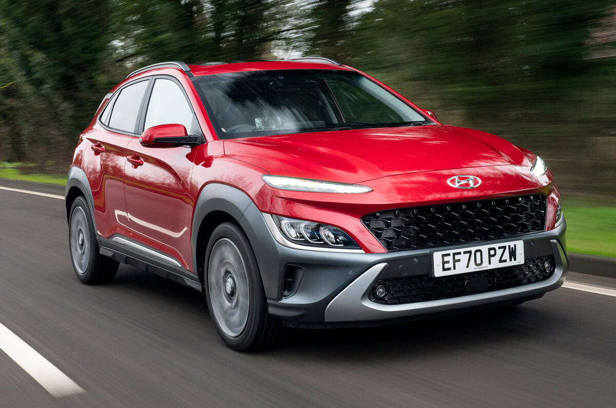 1 hyundai kona 1.6 hybrid 2021 uk first drive review hero front 1 hyundai kona 1.6 hybrid 2021 uk first drive review hero front