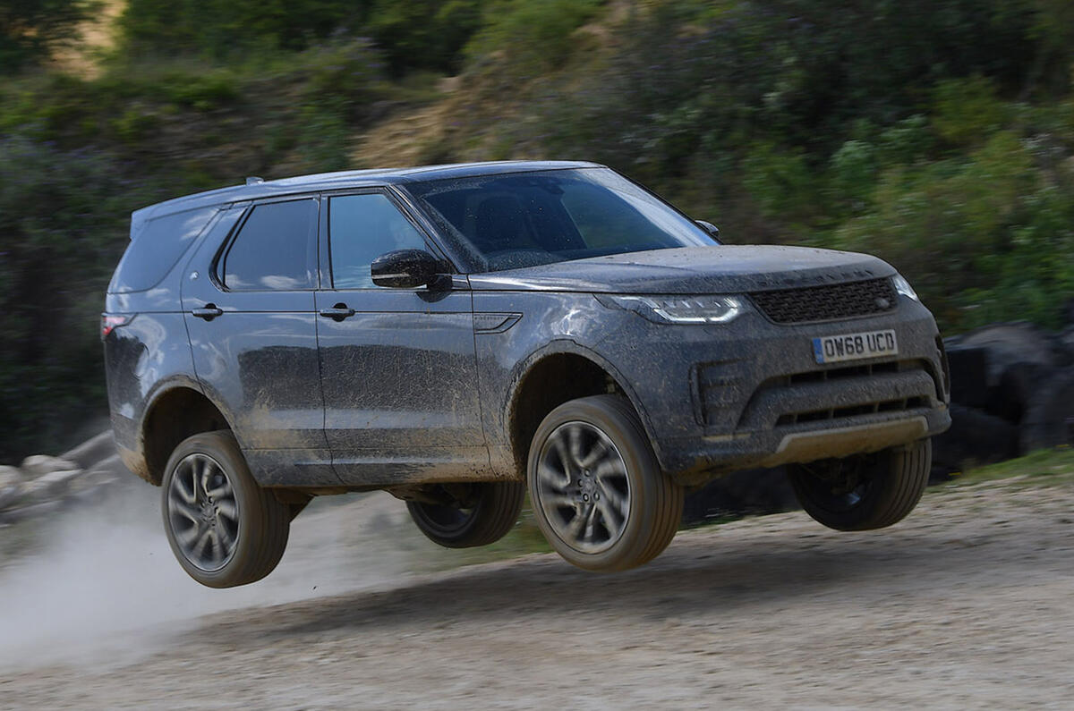 Land Rover Discovery Mk5 - hero front