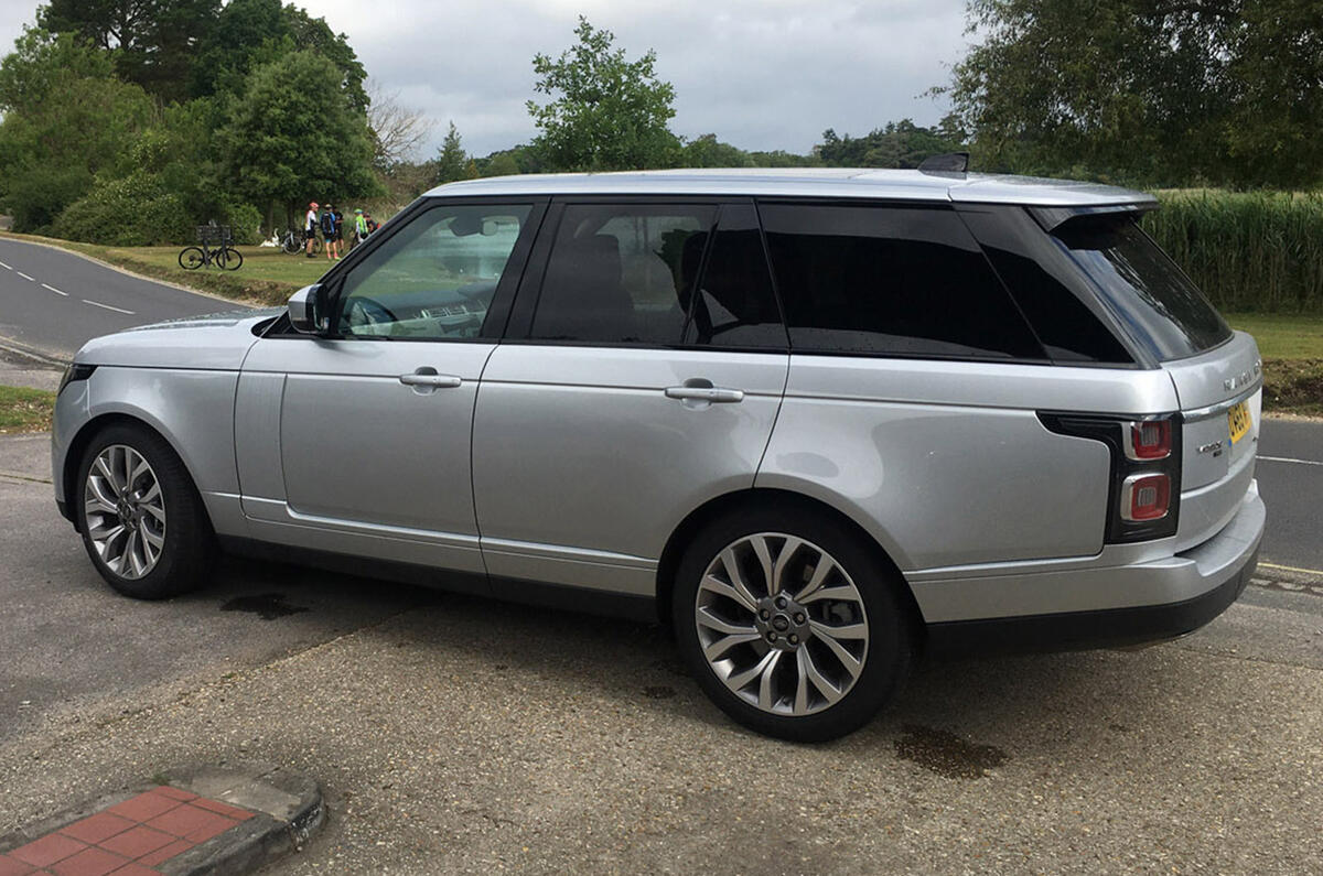 Land Rover Range Rover - static side
