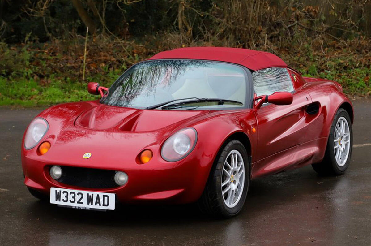 Lotus Elise - static front Lotus Elise - static front