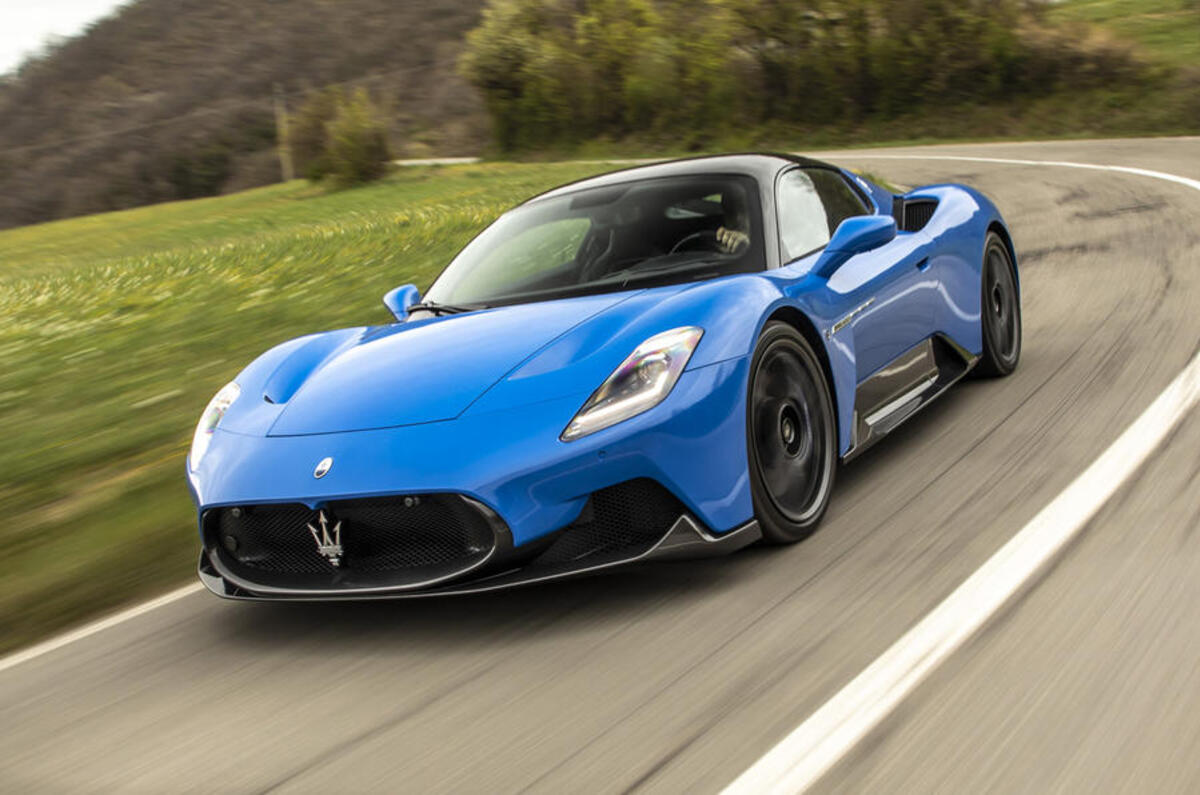 1 maserati mc20 2021 fd hero front