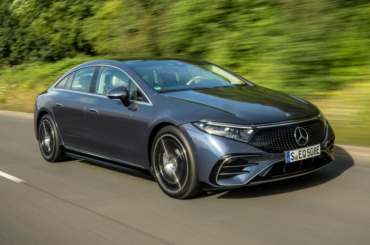 1 mercedes benz eqs 2021 uk lhd fd hero front 1 mercedes benz eqs 2021 uk lhd fd hero front