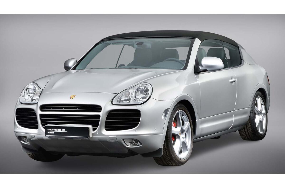 Porsche Cayenne Convertible 2002 front static Porsche Cayenne Convertible 2002 front static