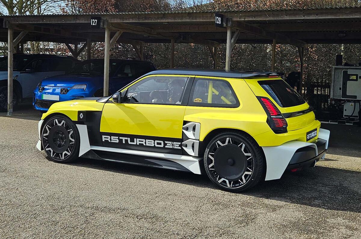 1 R5 Turbo 3E