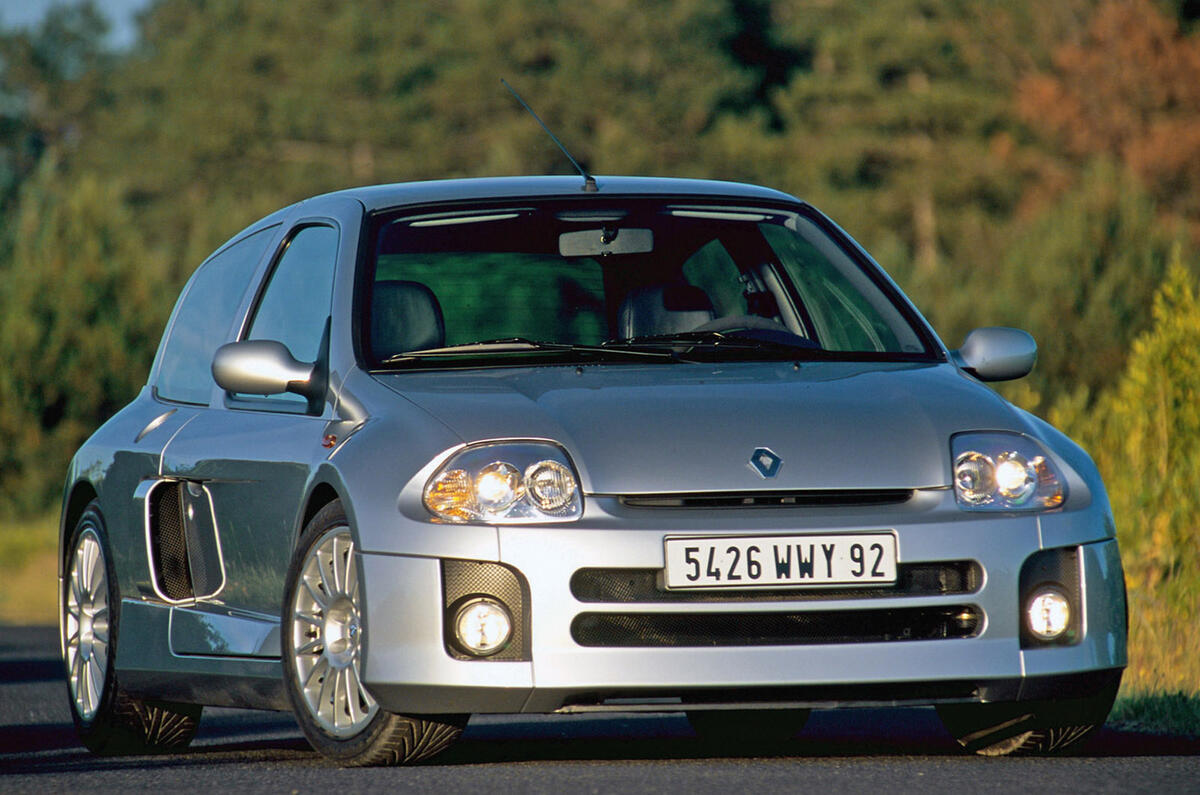Renault Clio V6 - tracking front Renault Clio V6 - tracking front