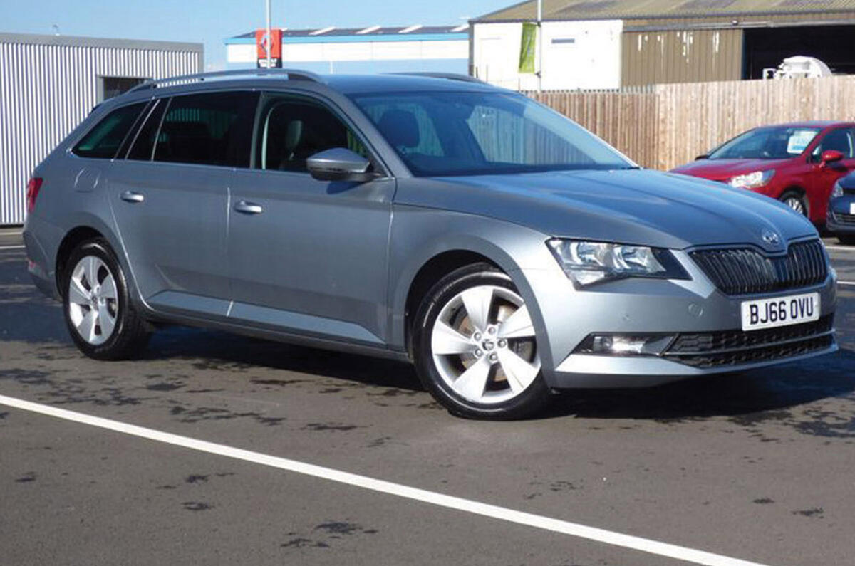 Skoda Superb Estate - static front Skoda Superb Estate - static front