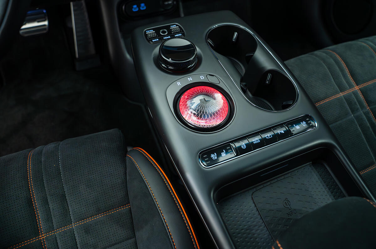 Genesis GV60 Magma
