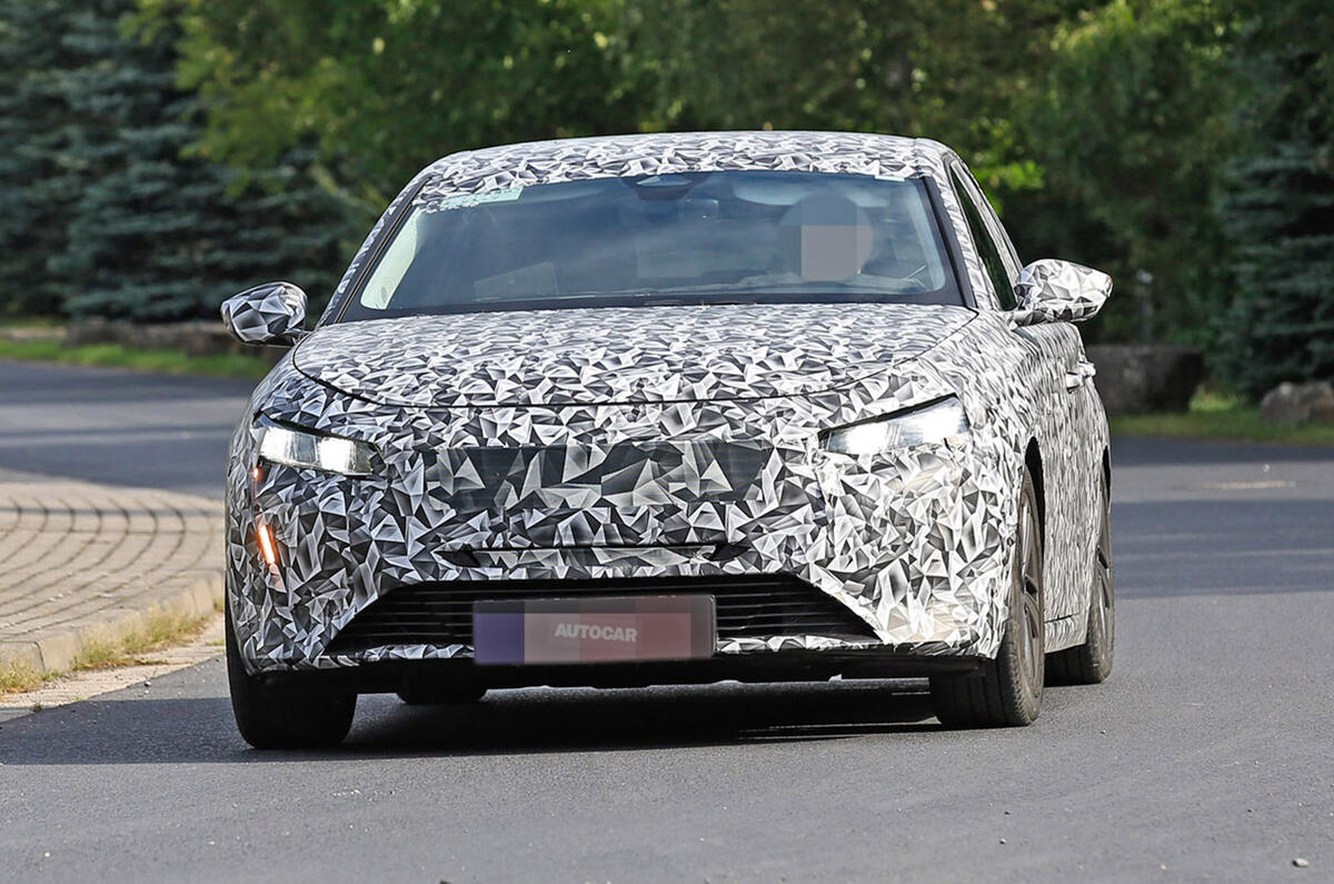 2022 Peugeot 308 prototype - front 2022 Peugeot 308 prototype - front