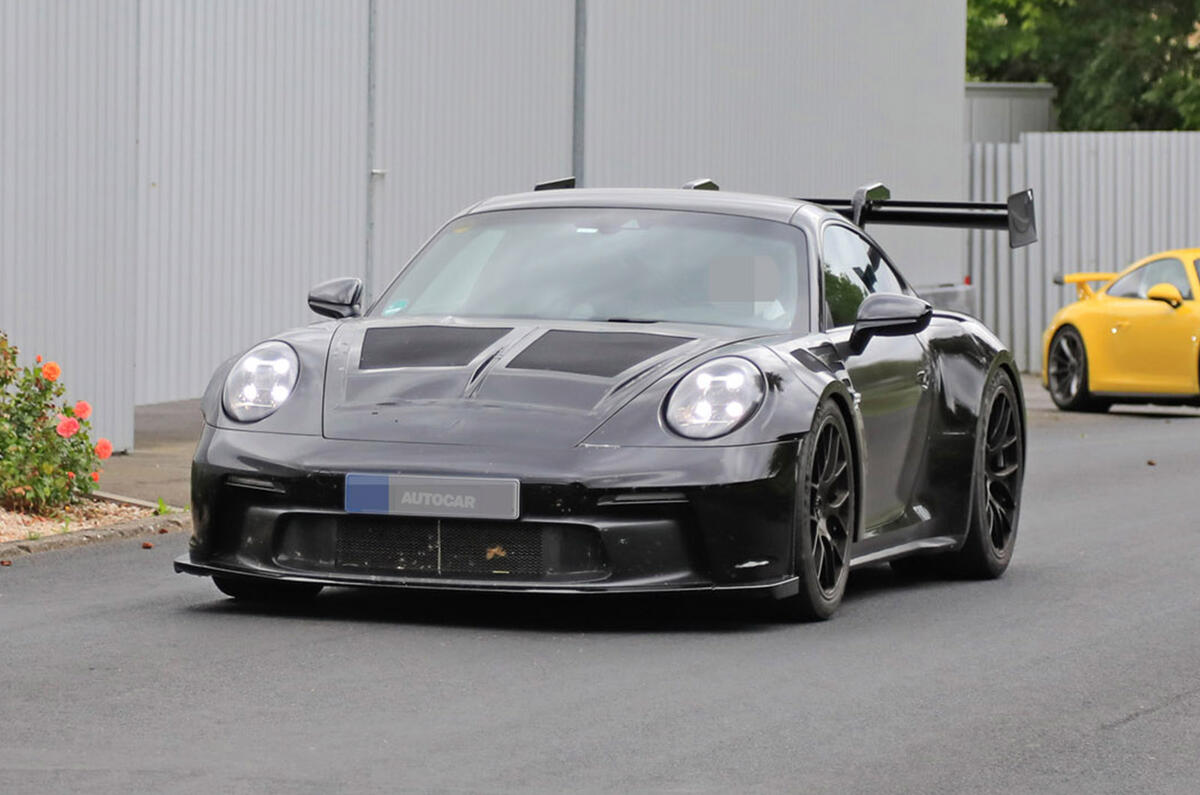 Porsche 911 GT3 RS - spy shots