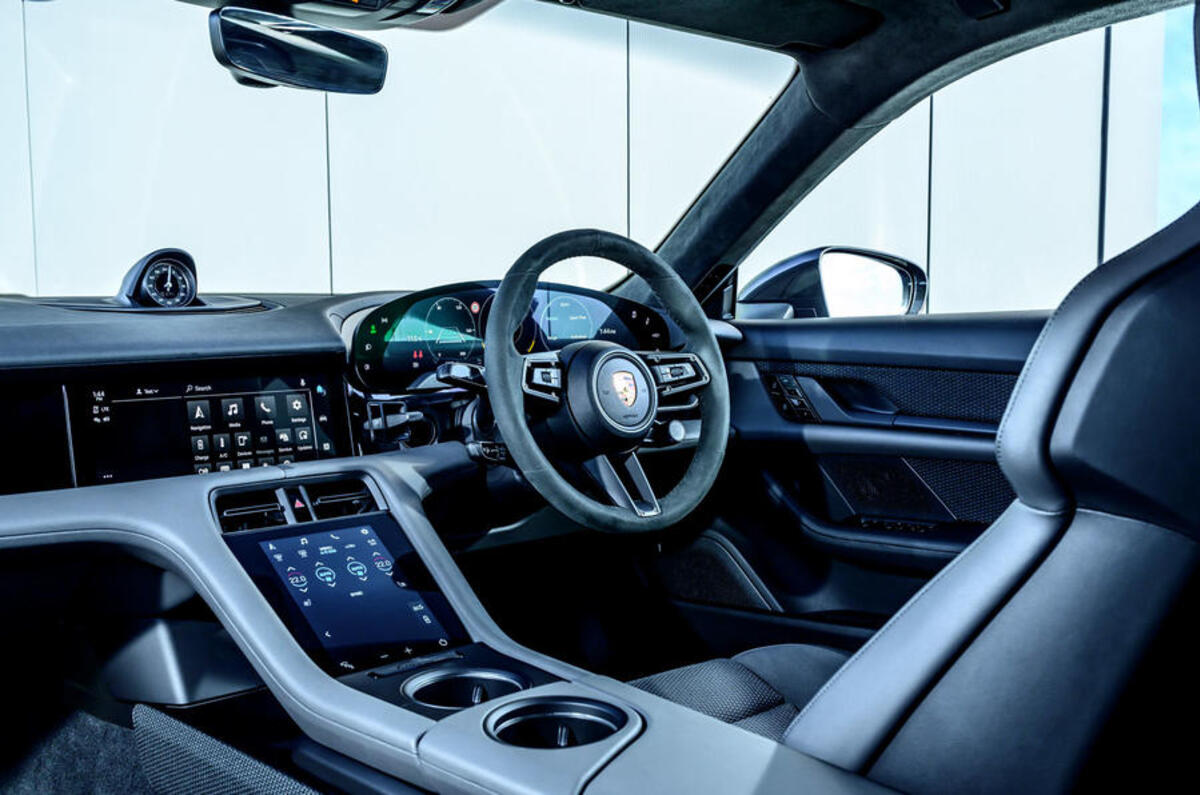 10 porshce taycan turbo 2020 uk fd dashboard 10 porshce taycan turbo 2020 uk fd dashboard