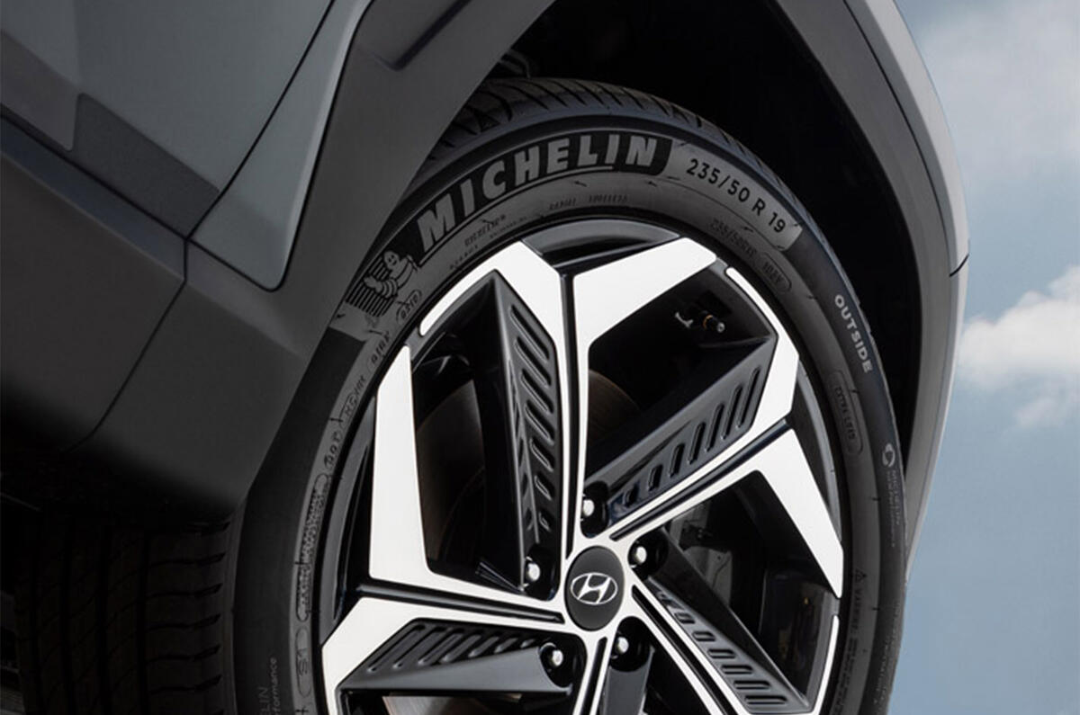 Hyundai Tuscon - wheel Hyundai Tuscon - wheel