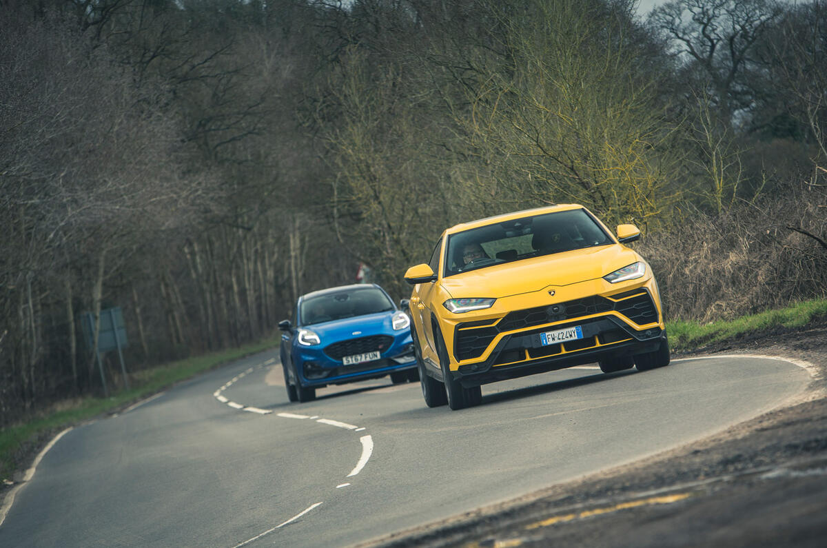 100 LUC Ford Puma ST Lamborghini Urus 2021 0125