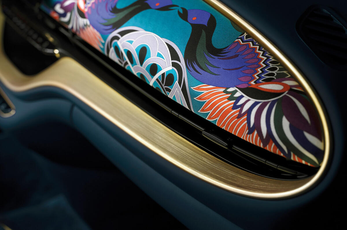 Fiat 500 Mai Troppo - interior