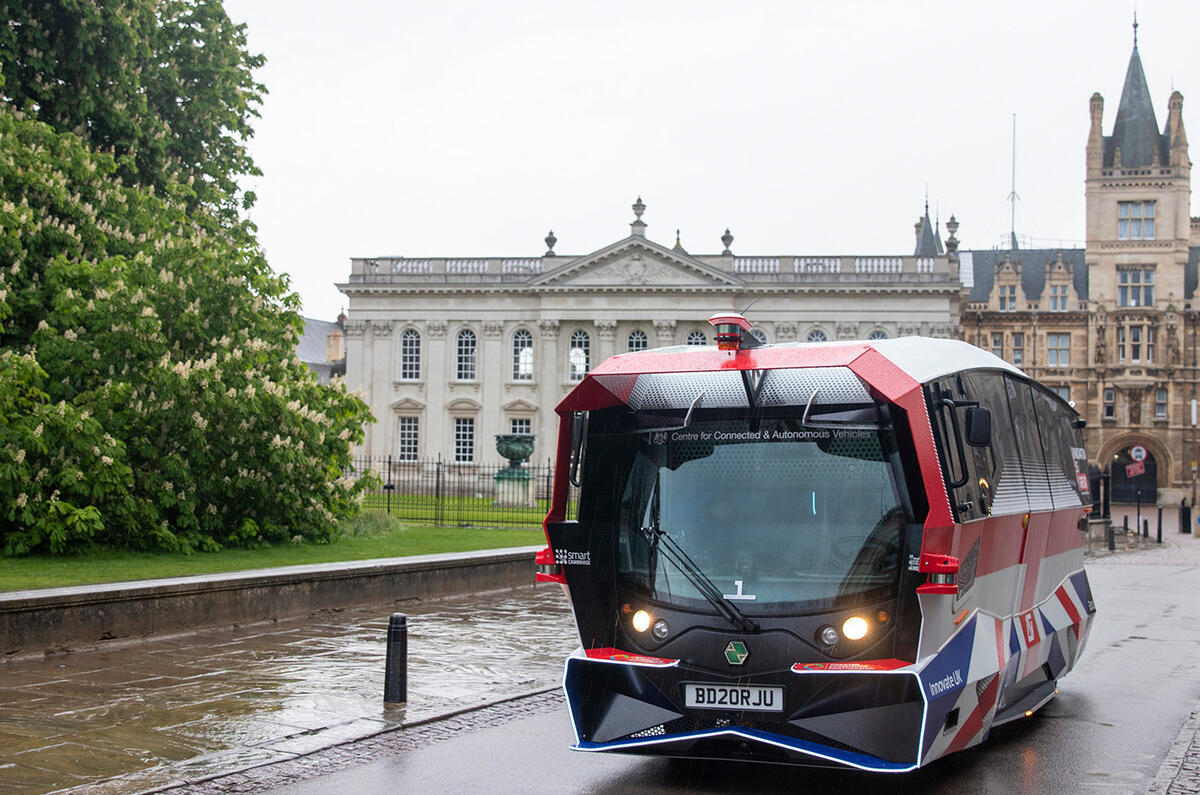 10 Cambridge Shuttle (L action)