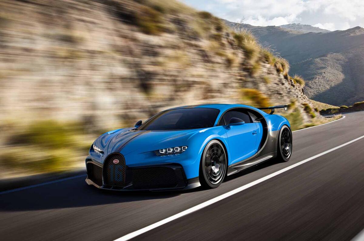 Bugatti Chiron Pur Sport front side moving