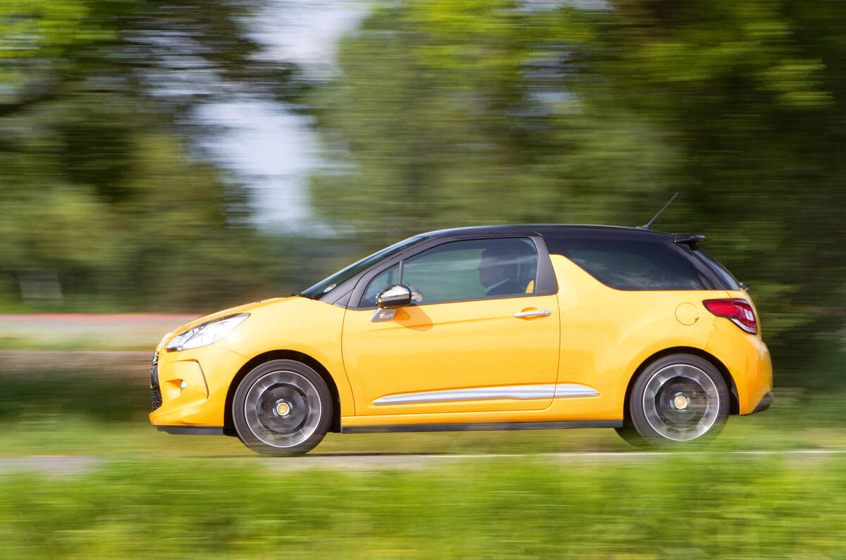 10 DS3 2010 998