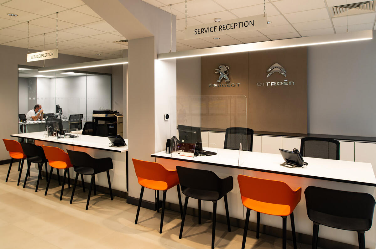 PSA flagship store PSA flagship store