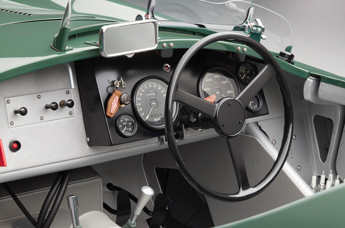 1134 SC JagCtype DETAILS Dash2 v4a 1134 SC JagCtype DETAILS Dash2 v4a