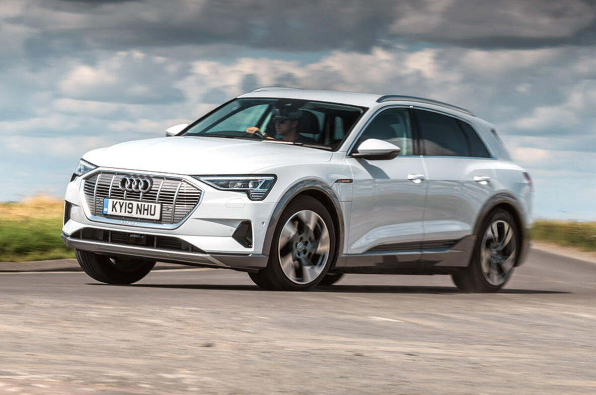 Audi E-tron 2019 - tracking side Audi E-tron 2019 - tracking side