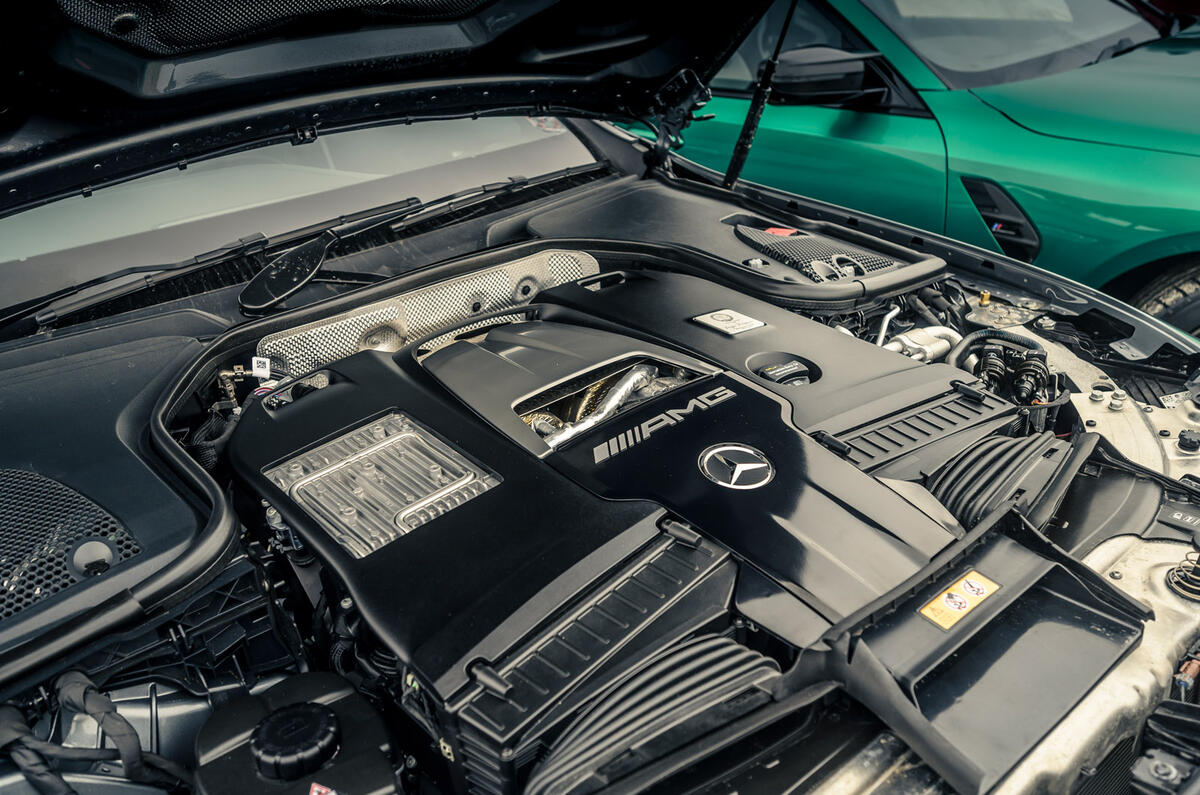 11 BMW M3 group 2021 7659