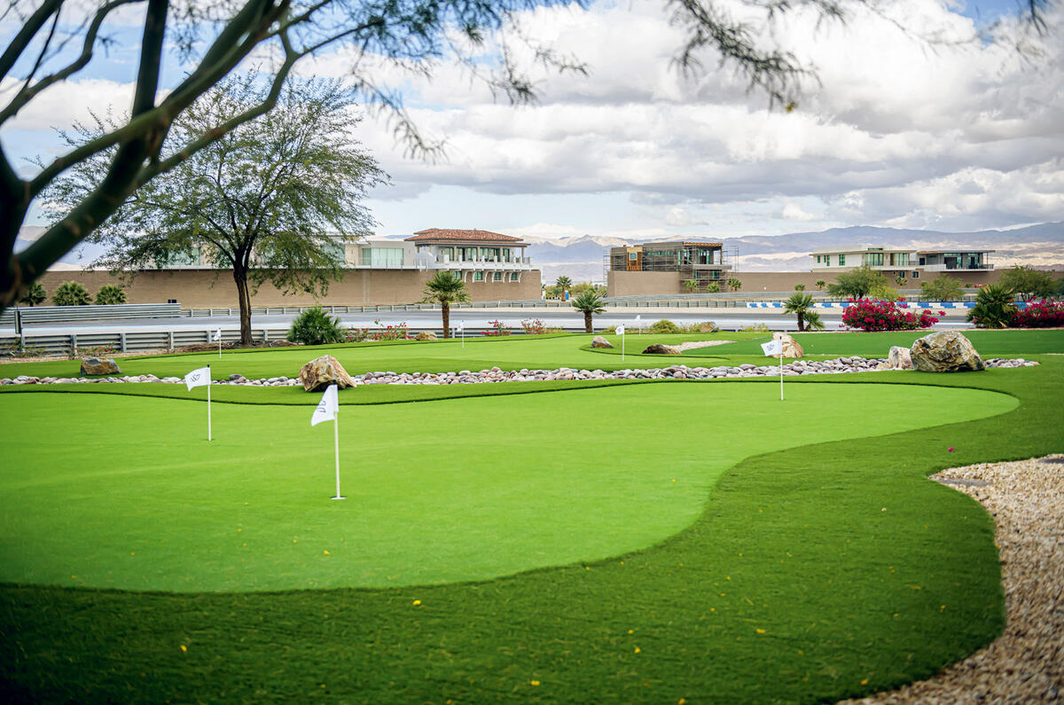 Thermal Raceway 2020 - golf green Thermal Raceway 2020 - golf green