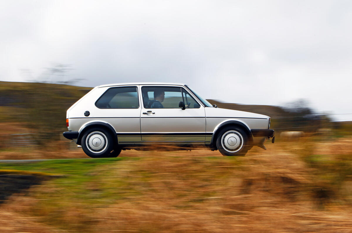 Volkswagen Golf GTI Mk1 - tracking side Volkswagen Golf GTI Mk1 - tracking side