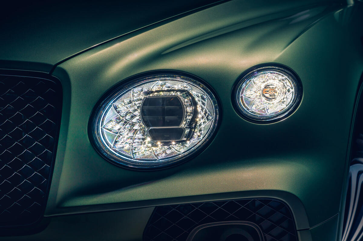 Bentley Bentayga facelift - head lights Bentley Bentayga facelift - head lights