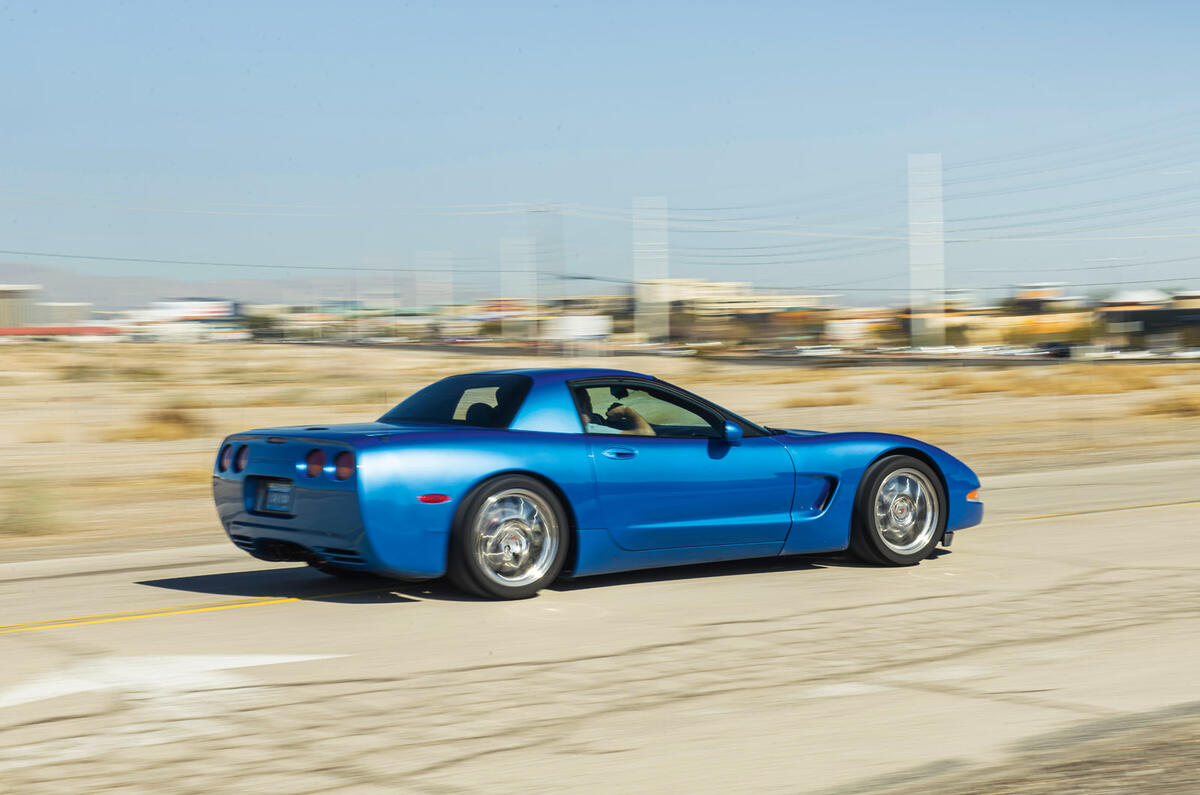 Corvette - hero side Corvette - hero side
