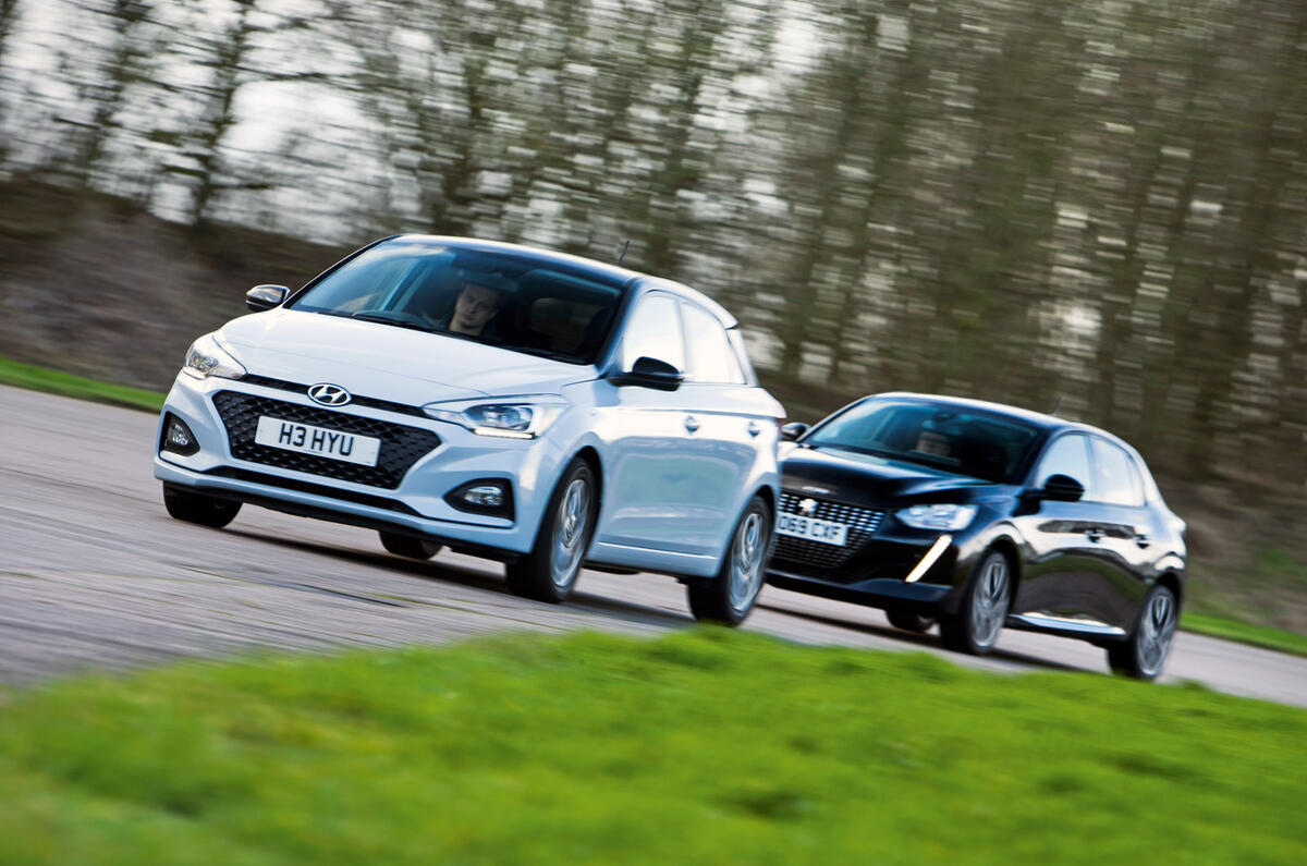 Hyundai i20 - hero front Hyundai i20 - hero front