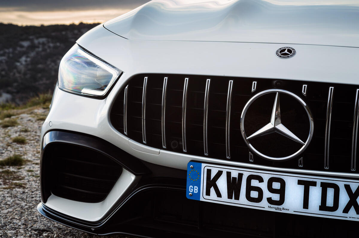Mercedes-AMG GT 63 S Coupe - grille