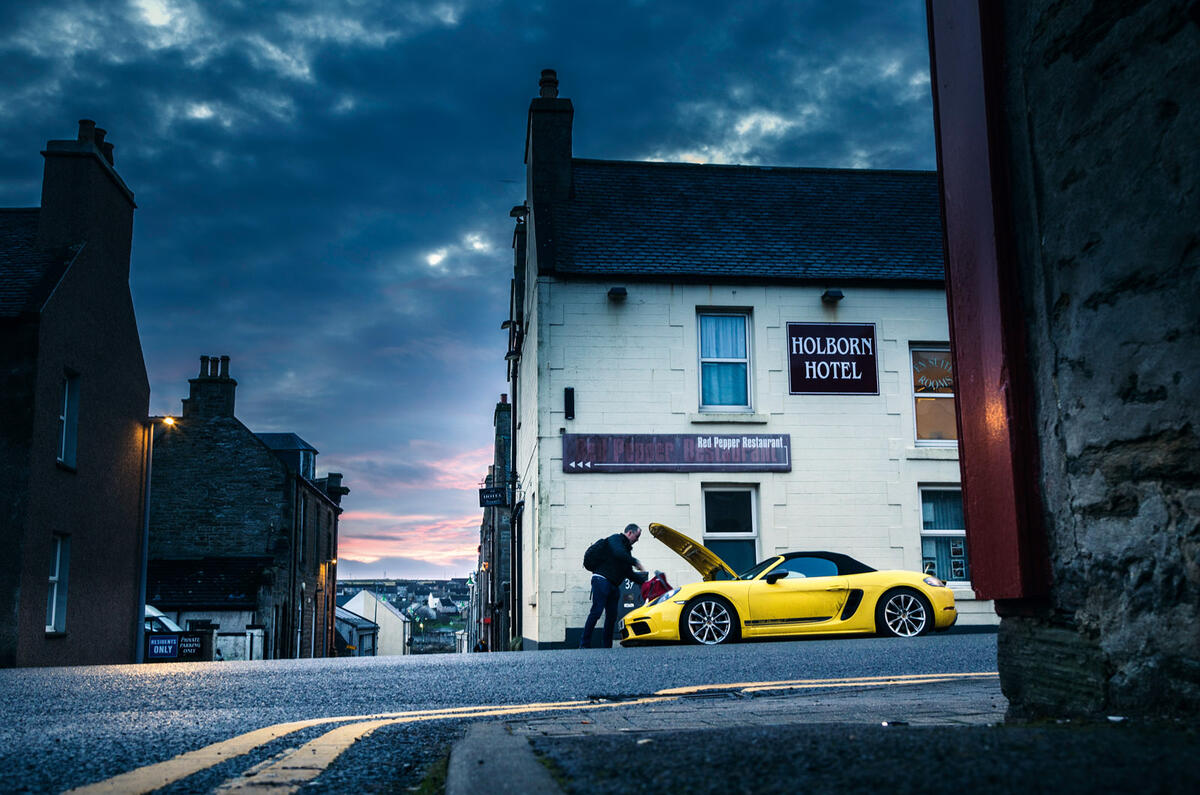 Porsche Boxster T 2019 - static side Porsche Boxster T 2019 - static side