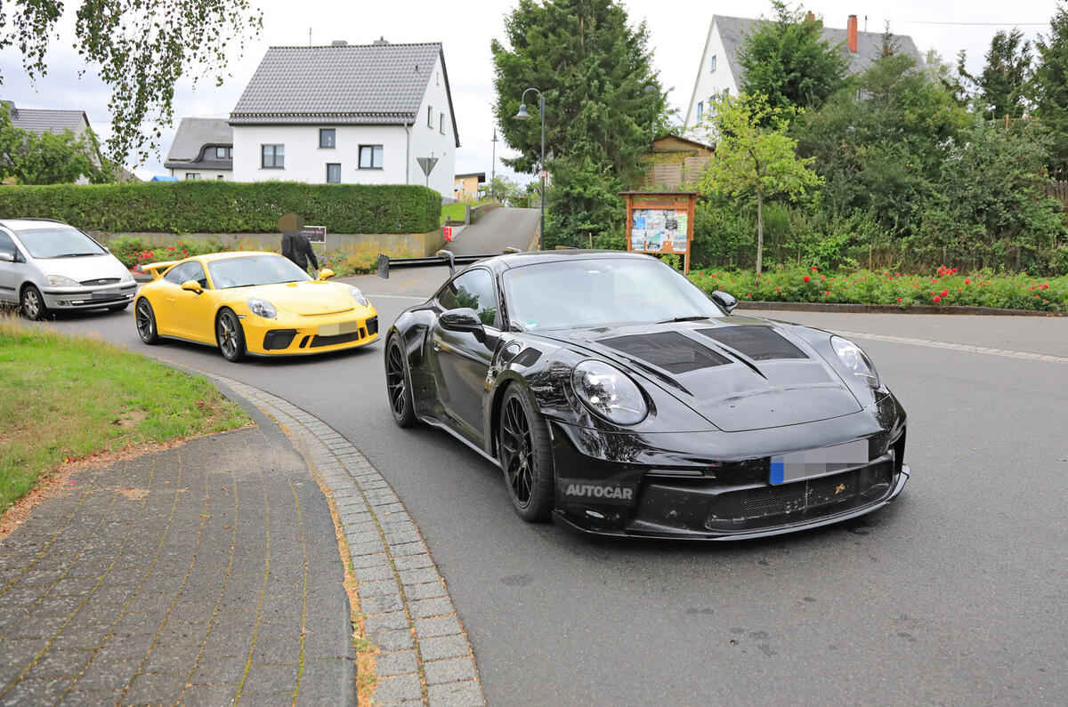 Porsche 911 GT3 RS - spy shots