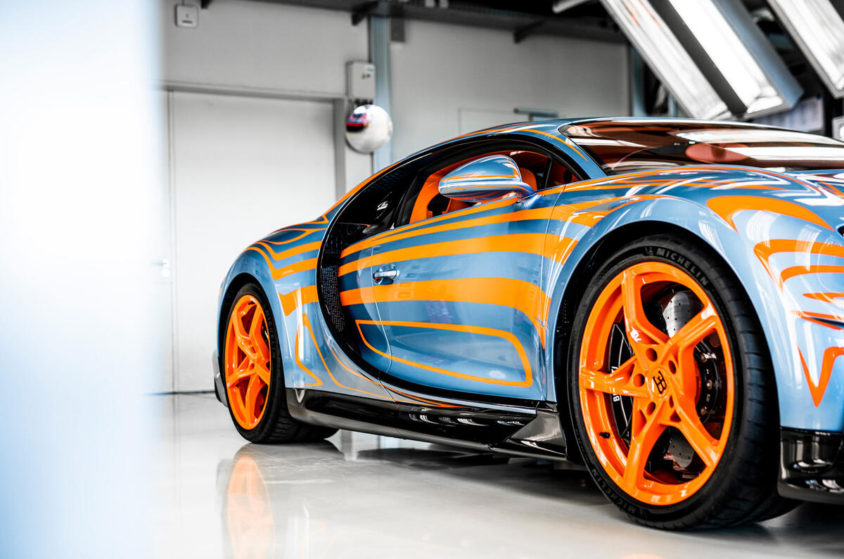 12 bugatti vagues de lumiere 12 bugatti vagues de lumiere