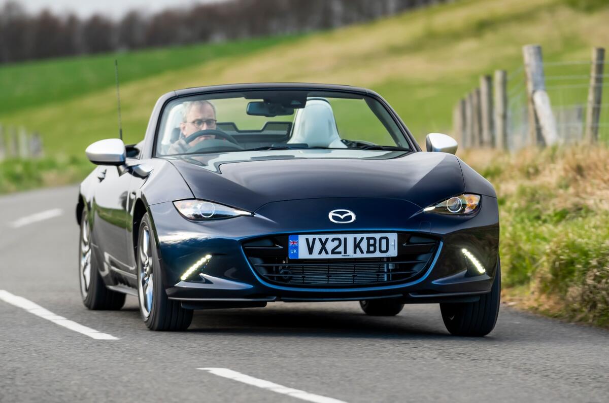 12 Mazda MX 5 Venture