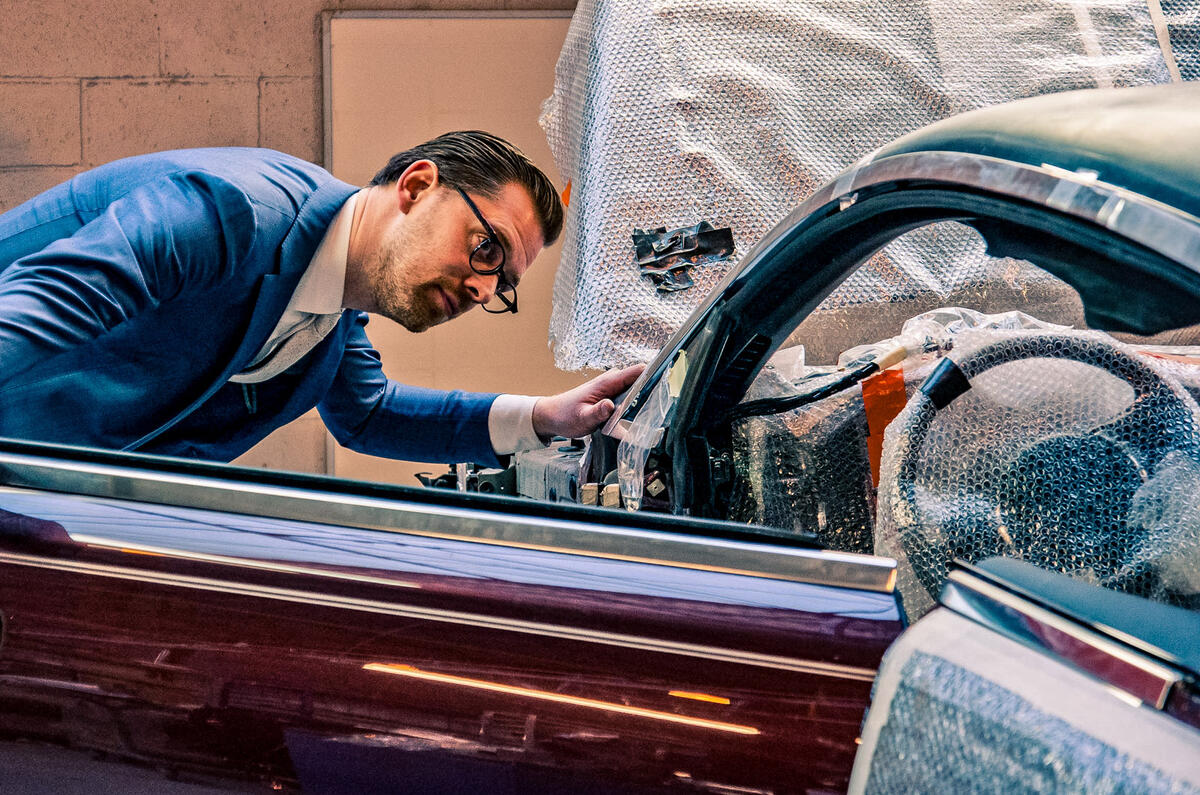 12 Niels van Roij Design 013