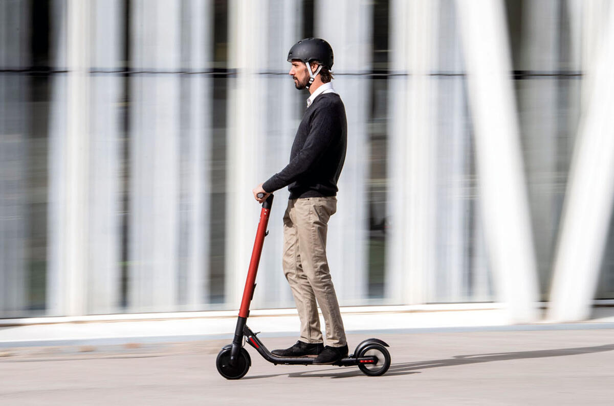 Electric scooter