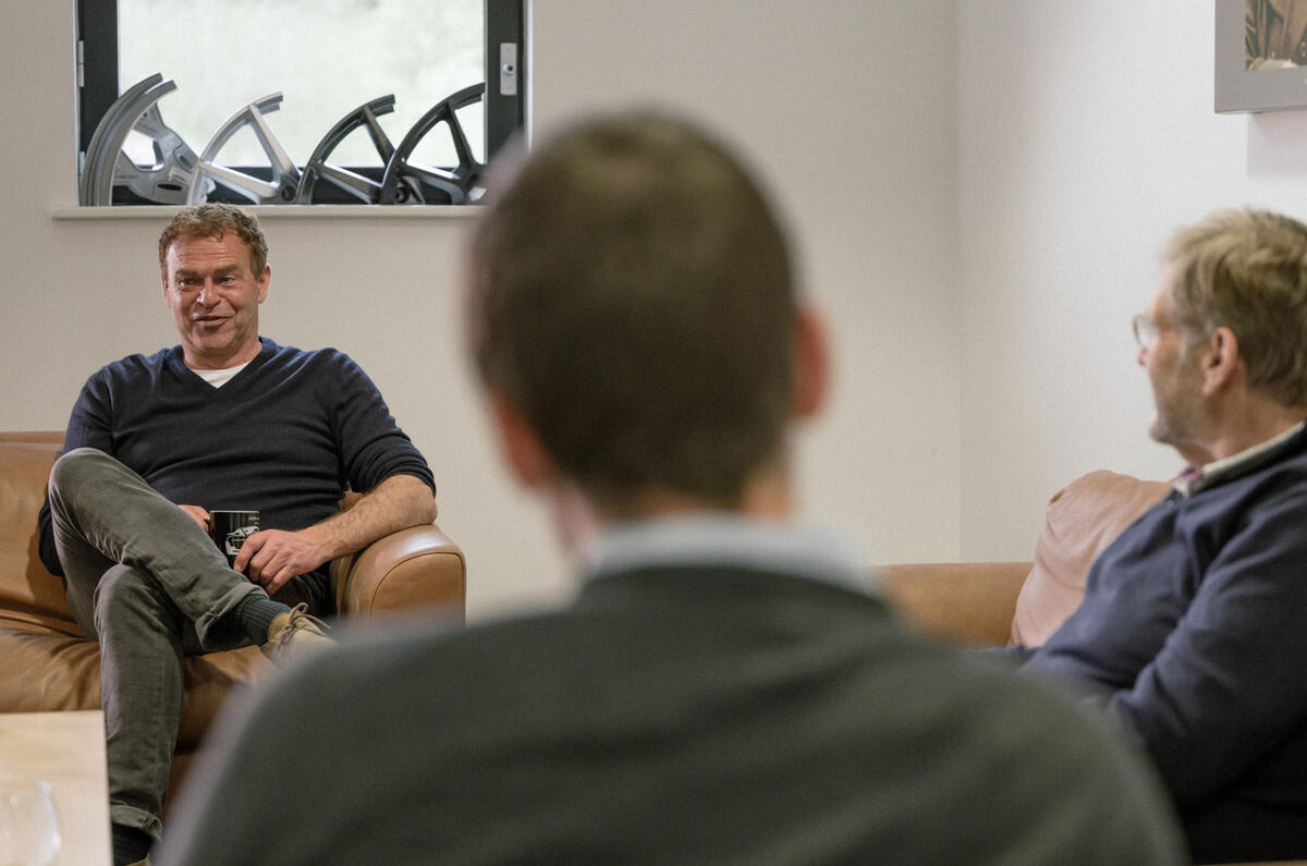 12 Tobias Moers 21 olg 6 12 Tobias Moers 21 olg 6