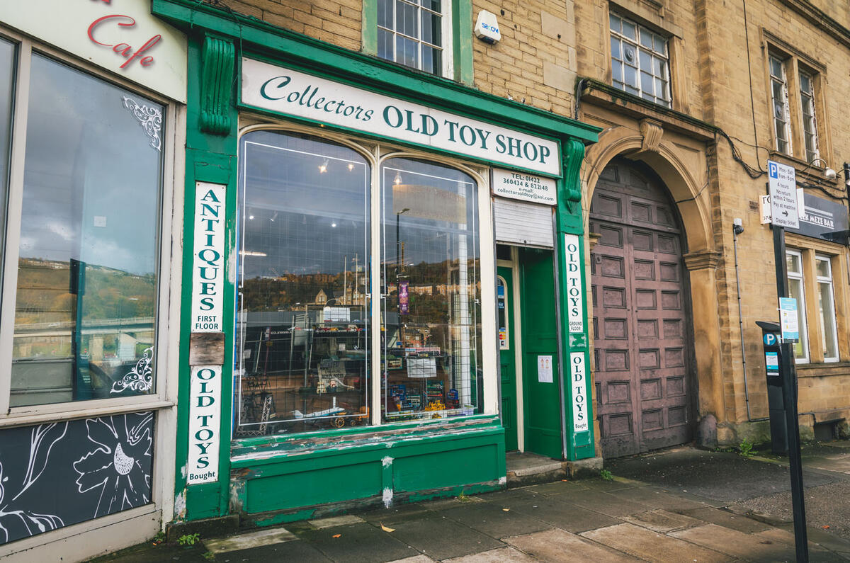 Collectors Old Toy Shop