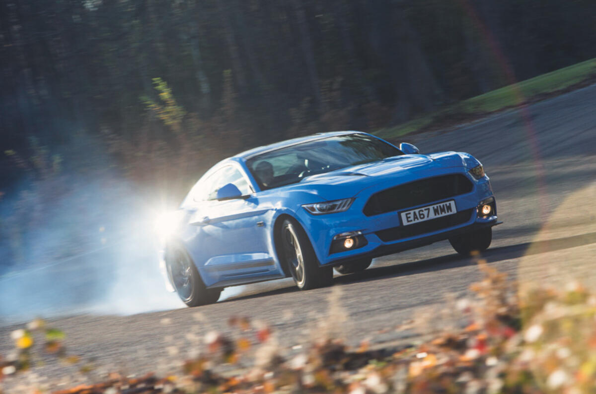 When it comes to traditional American muscle, there’s no substitute for the V8 in the Ford Mustang Ford Mustang V8